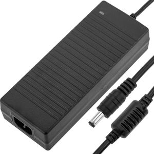 Fuente de alimentación de sobremesa. Adaptador de 220 VAC a 12V y 7A
